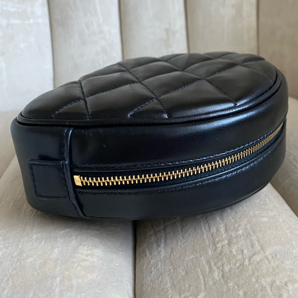 Saint Laurent Lolita cosmetic pouch in Black - Picture 5 of 10